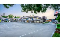 Motel 6 Salem, or - parking