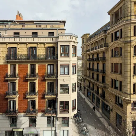 Hotel Palacio Bellas Artes San Sebastián, Curio Collection by Hilton
