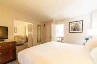 Doubletree Suites by Hilton at the Battery Atlanta - 4-Star