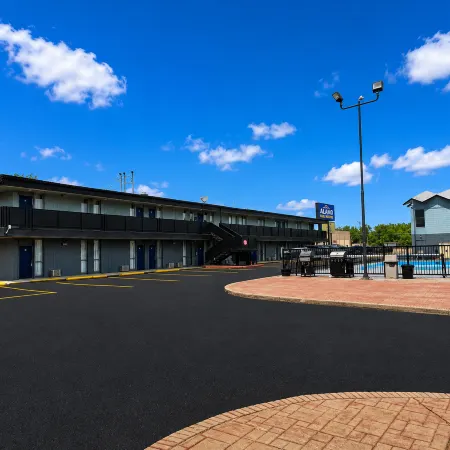 Alamo Inn & Suites