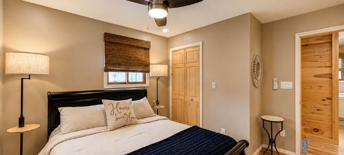 Beautiful Lodge in The Hideout!! Hotels in Wayne County