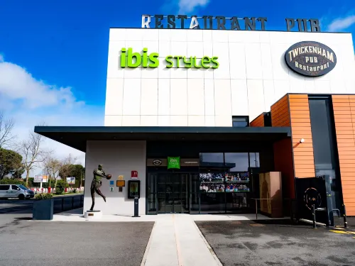Ibis Styles Castelnaudary - Pools