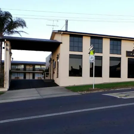 Halfway Motel