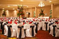 Hilton Garden Inn Independence - Pet friendly