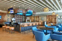 Four Points by Sheraton Point Edward Sarnia - バー