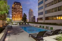 Aloft New Orleans Downtown - Pools
