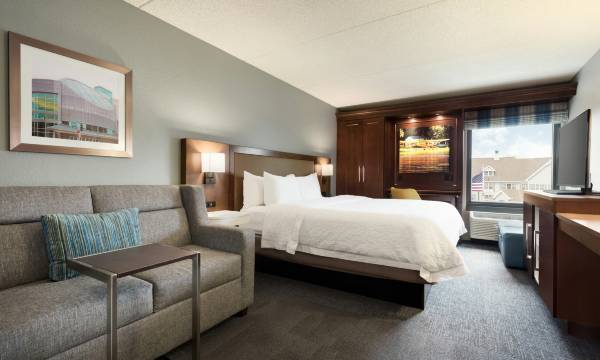 Hampton Inn Appleton (Fox River Mall Area)