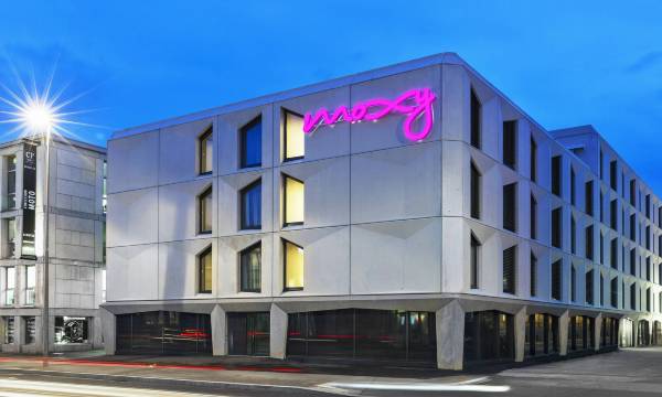 Moxy Lausanne City