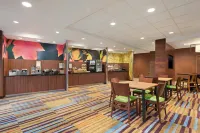 夏洛茨維爾市區-大學區萬楓套房飯店 - 早餐