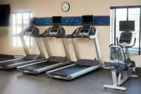 Hampton Inn & Suites Warrington Horsham - Swimmingpools