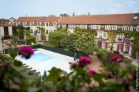 Le Manoir de Gressy - piscina