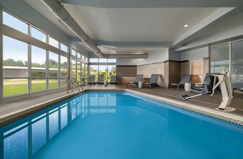 SpringHill Suites Roanoke photo 2