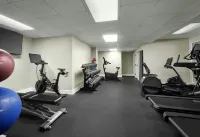 Hotel Phillips Kansas City, Curio Collection by Hilton - Gym