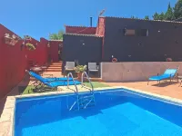 Wonderful Typical Canarian House with Outdoor Pool and Wifi in the Mountains. - Uima-altaat