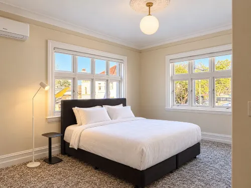 Tudor Hotel Redfern - 2-Star