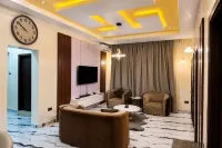 Livingstone Luxury Apartment - Condos