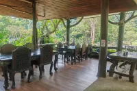 Tharnthong Lodge - pet friendly