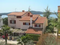 Denise Hotel a 