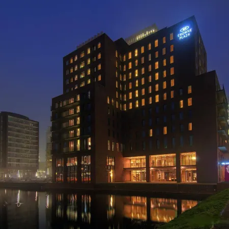 Crowne Plaza AMSTERDAM - SOUTH by IHG Отели рядом с достопримечательностью «Зяудерамстел»