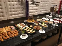 Azz Valencia Congress Hotel & Spa - breakfast