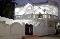 Taj Square A Luxurious Family Homestay