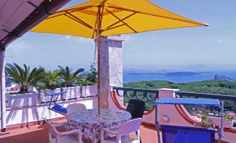 Villa la Favola with Sea View