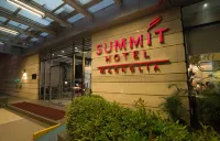 Summit Hotel Magnolia Hotel in zona Sampaguita Gardens