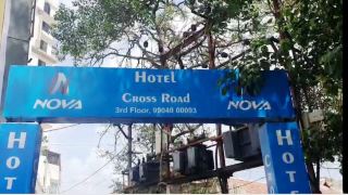 hotel-cross-road