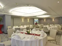 โรงแรมปลาซ่าแคปิตอลตูลูส โรงแรมใกล้ศาลาว่าการเมืองตูลุส