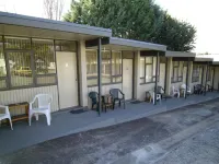 The Swiss Motel - parking