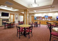 Holiday Inn Express & Suites Grand Blanc Hôtels à : Mundy Township