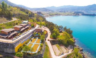 Namhae Smurf Village Pension