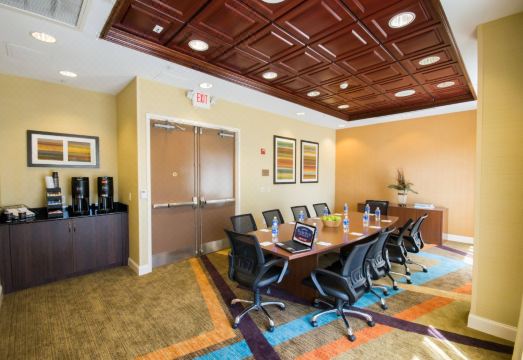 페어필드 인 & 스위트