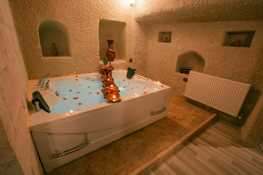 Mia Cappadocia Cave Hotel