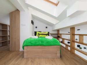 Modern Studios Stachowicza Cracow by Renters