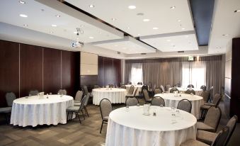 DoubleTree by Hilton Cape Town - Upper Eastside