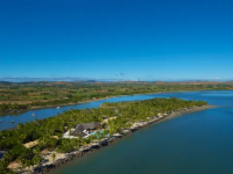 DoubleTree by Hilton Fiji - Sonaisali Island Hotéis em Nadi