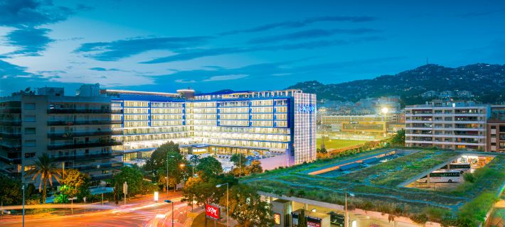 L'Azure Hotel Hotels in Selva
