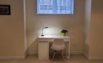 2 Bdrm, Kitchen, Laundry, Weekly/Monthly Discount