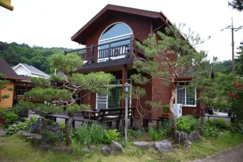 Yeongju Sansubang Pension Hotels in Yeongju