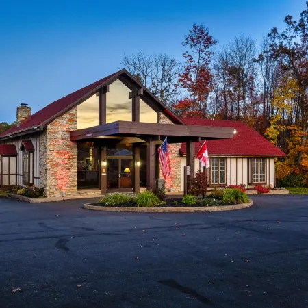 Red Roof Inn & Suites Hazleton