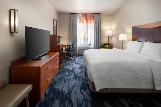 Fairfield Inn & Suites Visalia Tulare