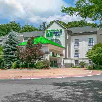 Holiday Inn Express & Suites Mount Arlington-Rockaway Area Hotel Exterior