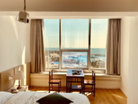 銘宿全海景民宿（青島火車站棧橋店）