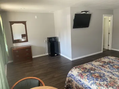 Sun Valley Inn فنادق في Pleasant Hill