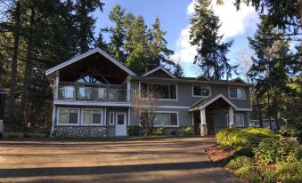 Maple View Bed and Breakfast - Housity