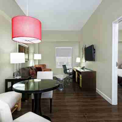Hawthorn Extended Stay by Wyndham McAllen Rooms