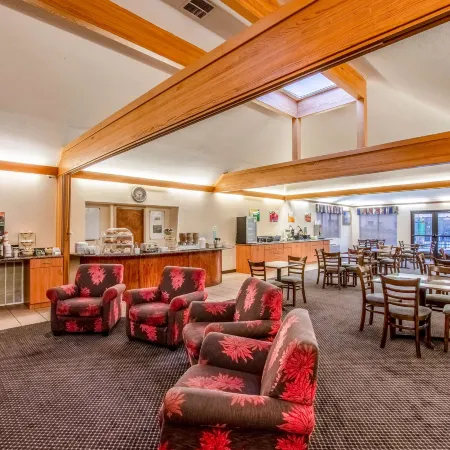 Country Inn & Suites by Radisson, Muskegon, MI
