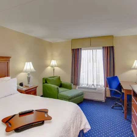 Hampton Inn & Suites Fredericksburg South