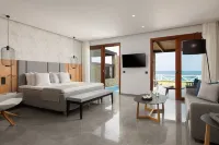 Ikaros Beach, Luxury Resort & Spa - Adults Only Hotels in der Nähe von Trypētḗ